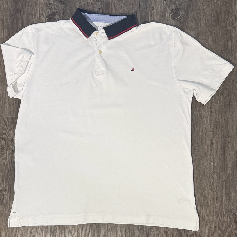 Tommy Hilfiger White Polo with Navy and Red Accents